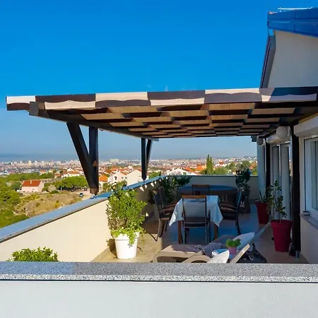 דירה Vanda Land Penthouse