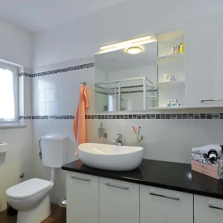 Vanda Land Penthouse * زادار