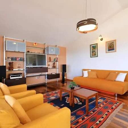 Vanda Land Penthouse شقة زادار