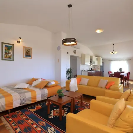Vanda Land Penthouse شقة *