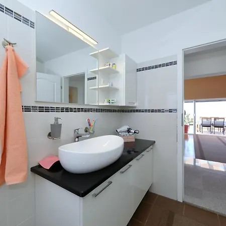 Vanda Land Penthouse * زادار