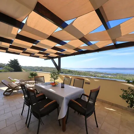 Vanda Land Penthouse דירה