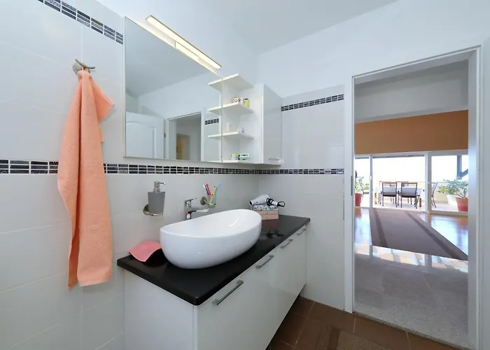 Vanda Land Penthouse * זאדאר