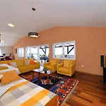 Vanda Land Penthouse
