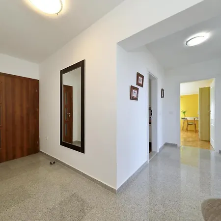 Vanda Land Penthouse *